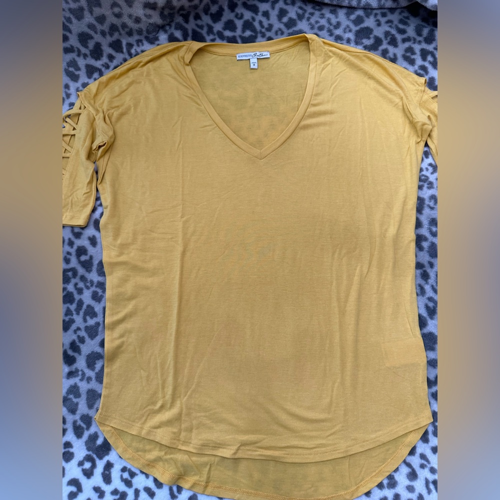 Express One Eleven Lace-up Sleeve London Tee in Yellow Size Small Women’s - Picture 5 of 14